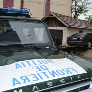 Țigări de contrabandă, descoperite la frontieră