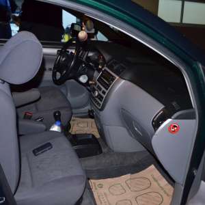 Tutun aromatizat, ascuns într-un autoturism