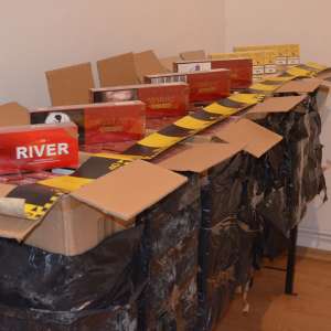 Peste 30.000 pachete de ţigări confiscate la frontiera de nord