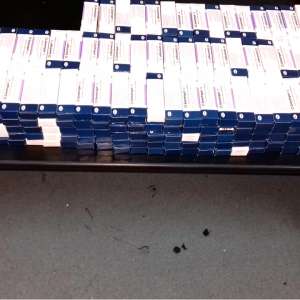 395 fiole cu substanţe dopante, descoperite de poliţiştii de frontieră de la P.T.F. Giurgiu