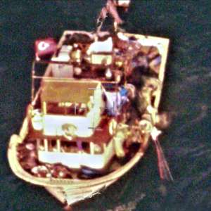 Acţiune de reţinere a unui pescador sub pavilion Turcia, surprins la braconat în Zona Economică Exclusivă a României