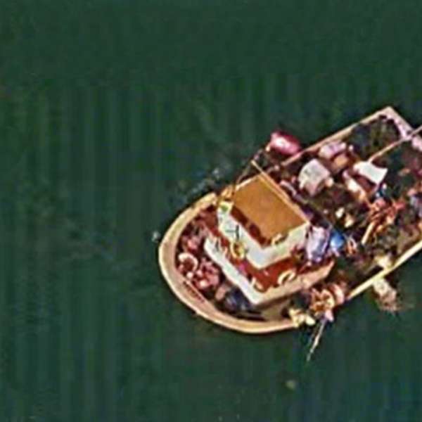 Update - Acţiune de reţinere a unui pescador sub pavilion Turcia, surprins la braconat în Zona Economică Exclusivă a României