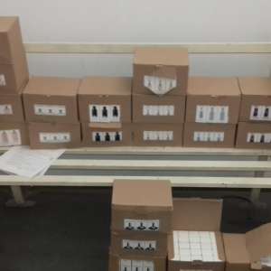 Textile, parfumuri şi încălțăminte susceptibile a fi contrafăcute, descoperite de polițiștii de frontieră giurgiuveni