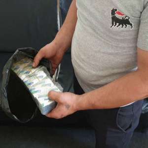 Substanţe anabolizante oprite la intrarea în ţară