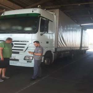 Asigurare falsă depistată la controlul de frontieră