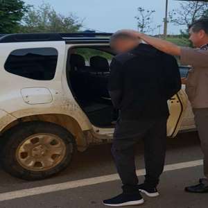 Bărbat căutat de autorităţi pentru rele tratamente aplicate minorului, depistat la Albiţa