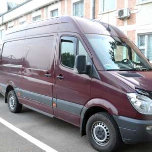 Trei autoturisme căutate de autorităţi, descoperite de poliţiştii de frontieră ieşeni la sfârşitul săptămânii trecute