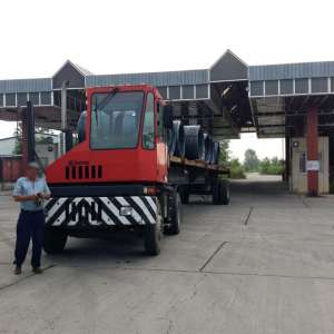 A condus un ansamblu rutier neînmatriculat, fără a deține permis de conducere