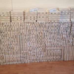 Aproximativ 20.000 de pachete cu țigări de contrabandă, descoperite de polițiștii de frontieră