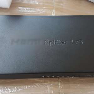 Bunuri contrafăcute în valoare de peste 80.000 lei, confiscate în Portul Constanţa Sud Agigea