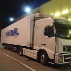 Cetăţean turc, ascuns deasupra cabinei unui autocamion, depistat la PTF Calafat