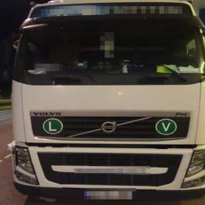 Cetăţean turc, ascuns deasupra cabinei unui autocamion, depistat la PTF Calafat