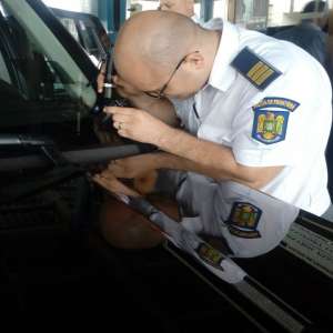 Talon I.T.P. fals descoperit la controlul de frontieră