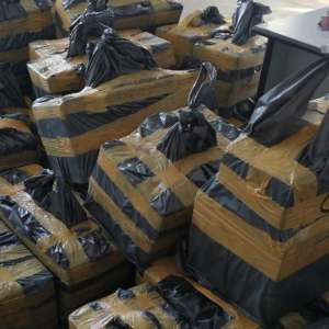 Bunuri, în valoare de 327.600 lei, susceptibile a fi contrafăcute,  confiscate de polițiștii de frontieră giurgiuveni