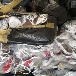 Bunuri, în valoare de 327.600 lei, susceptibile a fi contrafăcute,  confiscate de polițiștii de frontieră giurgiuveni