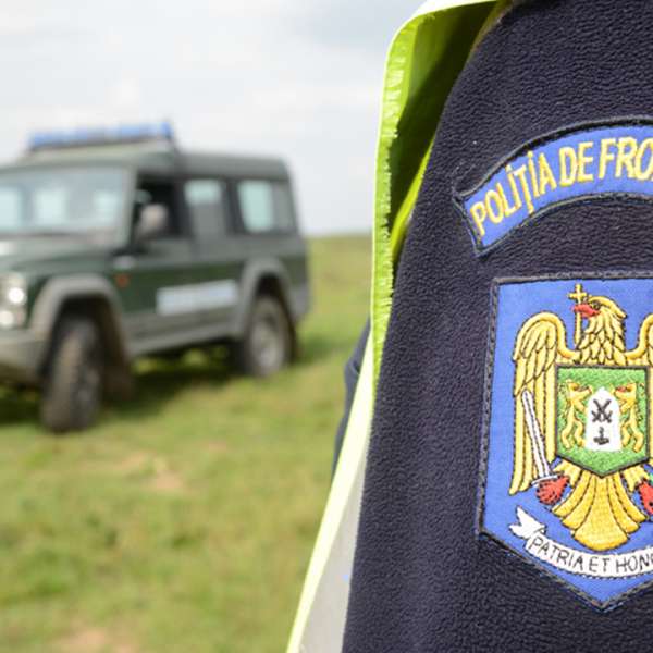 Cetățean moldovean cu document românesc fals, depistat în P.T.F. Borș
