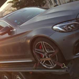 Autoturism căutat în Italia, depistat de poliţiştii de frontieră de la Nădlac   