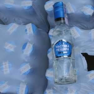 Alcool şi ţigări descoperite în P.T.F. Calafat