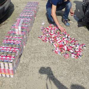 Alcool şi ţigări descoperite în P.T.F. Calafat