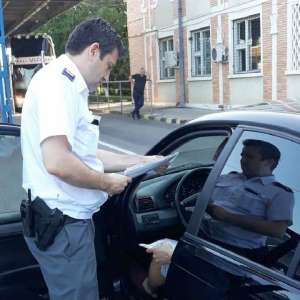 Autoturisme furate, descoperite la P.T.F. Albiţa