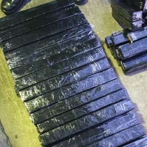 Țigări descoperite la frontiera verde și în mai multe autoturisme precum și recipiente cu freon fără documente legale