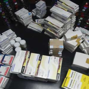 4.500 de comprimate și 2.625 fiole cu substanţe dopante descoperite de poliţiştii de frontieră, la PTF Calafat