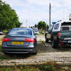 Autoturism căutat de autorităţile din Marea Britanie, depistat la P.T.F. Petea