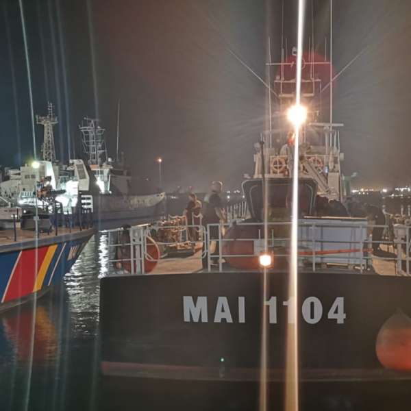 Nava MAI 1101 a predat ștafeta navei MAI 1104 a Poliţiei de Frontieră Române care va supraveghea, timp de 3 luni, frontierele Europei din Marea Egee