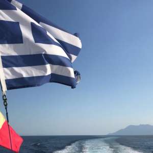 Nava MAI 1101 a predat ștafeta navei MAI 1104 a Poliţiei de Frontieră Române care va  supraveghea, timp de 3 luni, frontierele Europei din Marea Egee