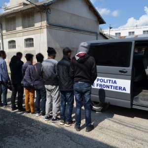 Cetăţeni din Bangladesh depistaţi de poliţiştii de frontieră botoşăneni în cooperare cu grănicerii ucraineni