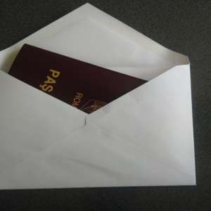 Paşaport fals descoperit de poliţiştii de frontieră