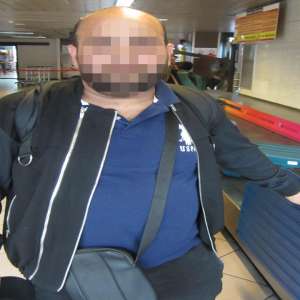 Cetăţean român reţinut pe Aeroportul Henri Coandă după ce şi-a însuşit  bagajul de cală al unui alt pasager