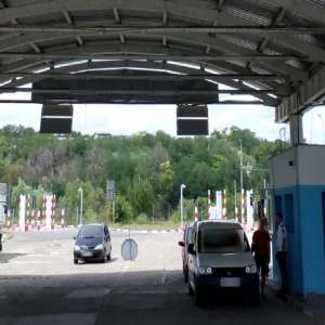 Documente cu însemnele autorităților poloneze, false descoperite la controlul de frontieră