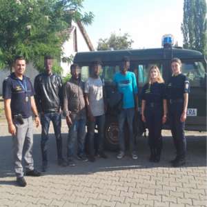 Cetățean sârb cercetat pentru trafic de migranți,  reţinut pentru 24 de ore