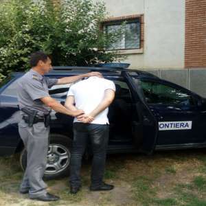 Bărbat dat în urmărire internaţională de autorităţile din Marea Britanie, depistat în aceeaşi zi la controlul de frontieră