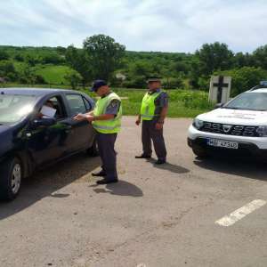 Autoturism cu autorizație de circulație provizorie expirată, descoperit în trafic de polițiștii de frontieră gălățeni