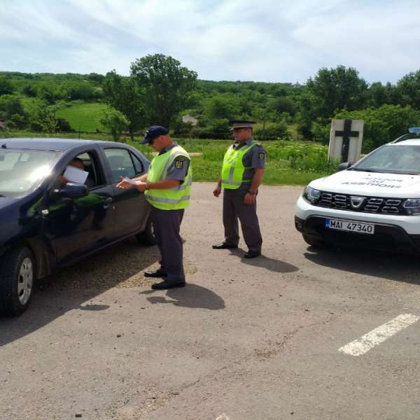 Autoturism cu autorizație de circulație provizorie expirată, descoperit în trafic de polițiștii de frontieră gălățeni