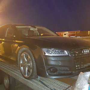 Autoturism căutat de autorităţile din Germania, depistat de poliţiştii de frontieră de la P.T.F. Nădlac II