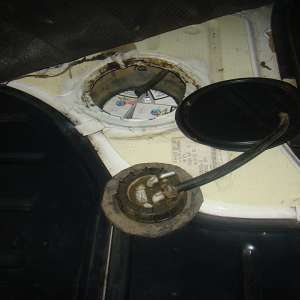 Peste 19.000 pachete cu țigări, confiscate la frontiera de nord