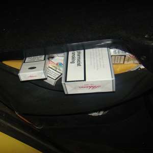 Peste 19.000 pachete cu țigări, confiscate la frontiera de nord