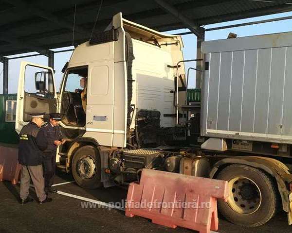 Închiderea punctului ocazional de trecere la frontiera româno-ungară pentru transportul de materiale de construcții