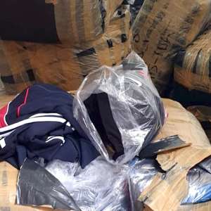 Încălțăminte, produse textile şi parfumuri, susceptibile a fi contrafăcute, descoperite de polițiștii de frontieră giurgiuveni