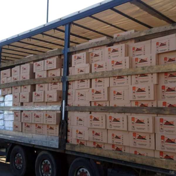  33.600 flacoane tip spray cu substanță insecticidă descoperite la P.T.F. Giurgiu