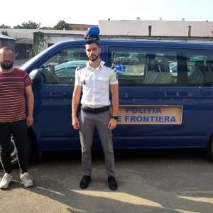 Sirian ascuns sub remorca unui automarfar, descoperit la P.T.F. Nădlac