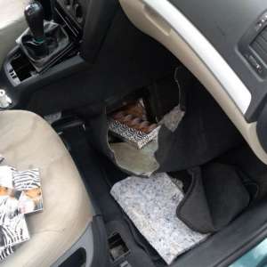 Urmăriri în trafic, focuri de armă, peste 40.000 pachete cu țigări de contrabandă confiscate