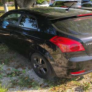 Două autoturisme căutate de autorităţile din Italia și Belgia, descoperite la P.T.F. Petea