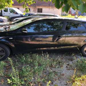 Două autoturisme căutate de autorităţile din Italia și Belgia, descoperite la P.T.F. Petea