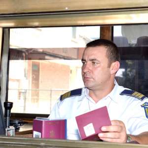 Peste 4.000 de poliţişti de frontieră, la datorie în minivacanța de Sf. Maria