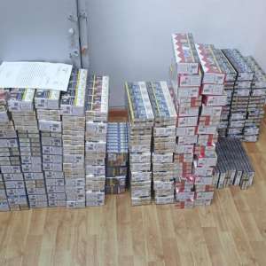 Ţigări ascunse printre bagaje, în  interiorul unui microbuz, descoperite la P.T.F. Giurgiu