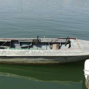 Cetăţean bulgar surprins la pescuit în apele româneşti, cercetat pentru trecere ilegală a frontierei de stat